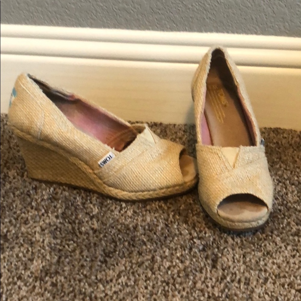 Toms wedge heels